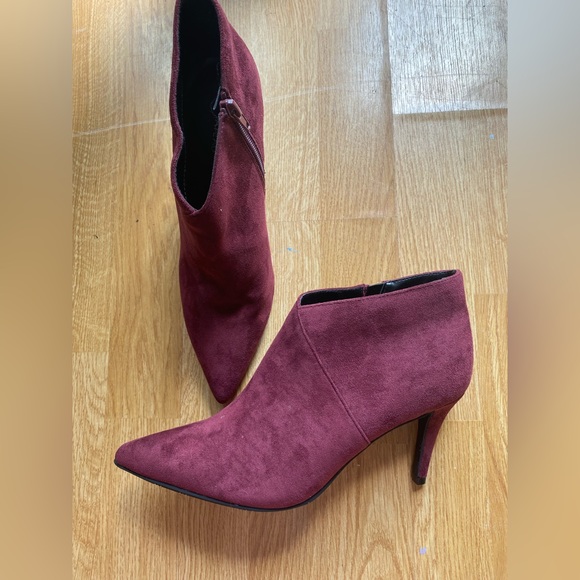Le Chateau Burgundy High Heeled Ankle Boots - Picture 6 of 10